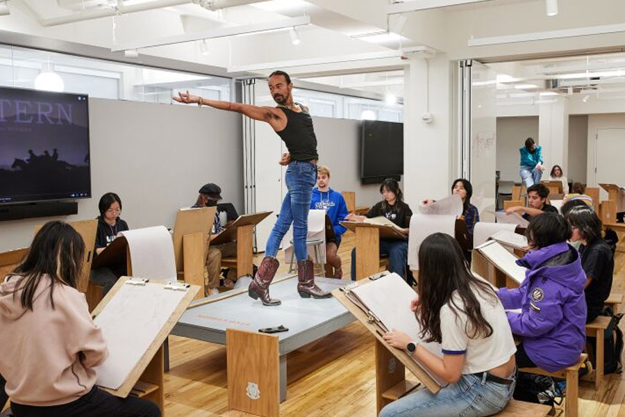 What is Visual Arts Degree All About? Best Programs & Expert Tips
