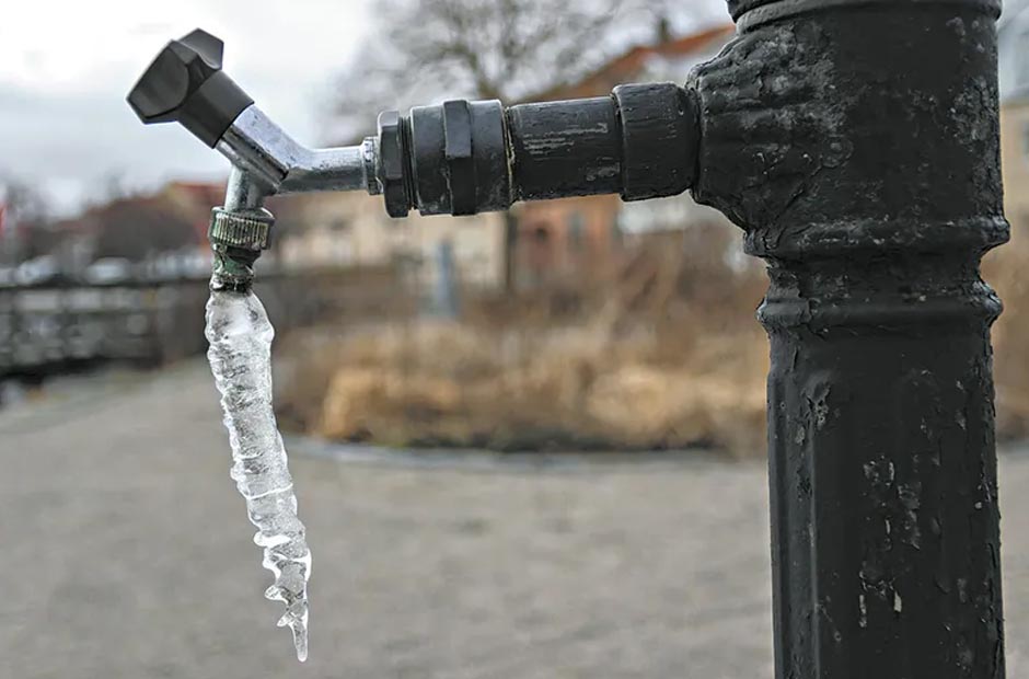 how to prepare plumbing for winter weather