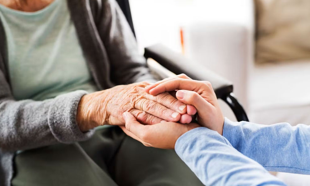 family caregivers can collaborate with home health aides