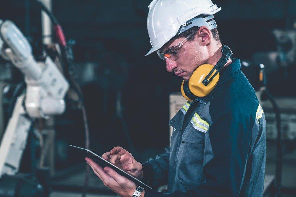 predictive maintenance with vibration sensors driving reliable industry