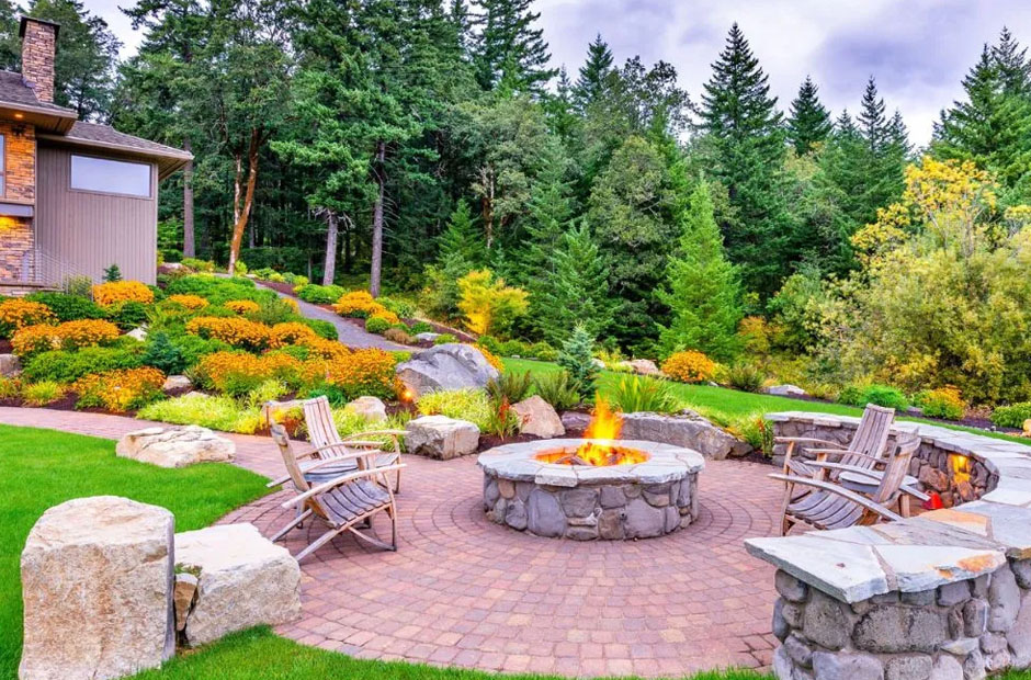 landscaping features that add value to your home