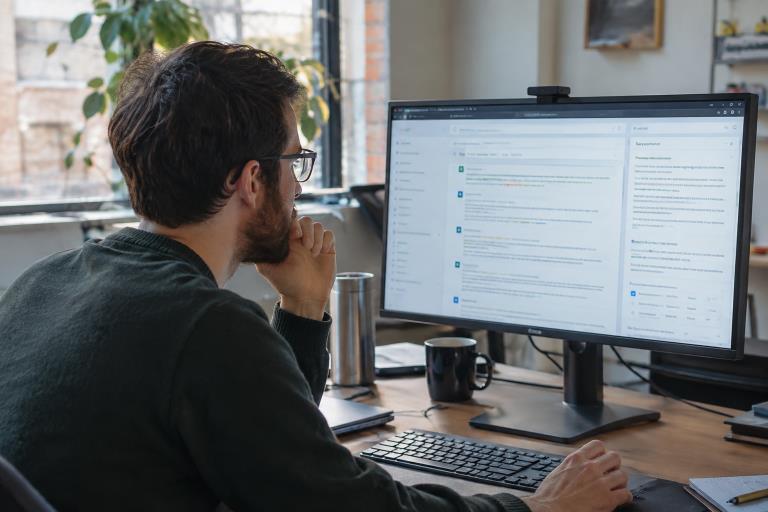 from search box to software tool how ai search apis feed fresh web data into modern applications
